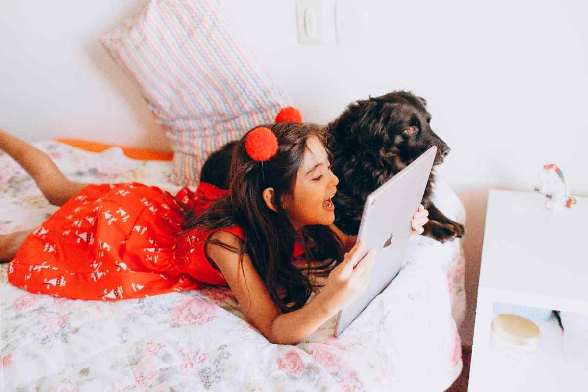 You are currently viewing Best Beginner Smart Gadgets for Kids: Are They Safe and Worth It?