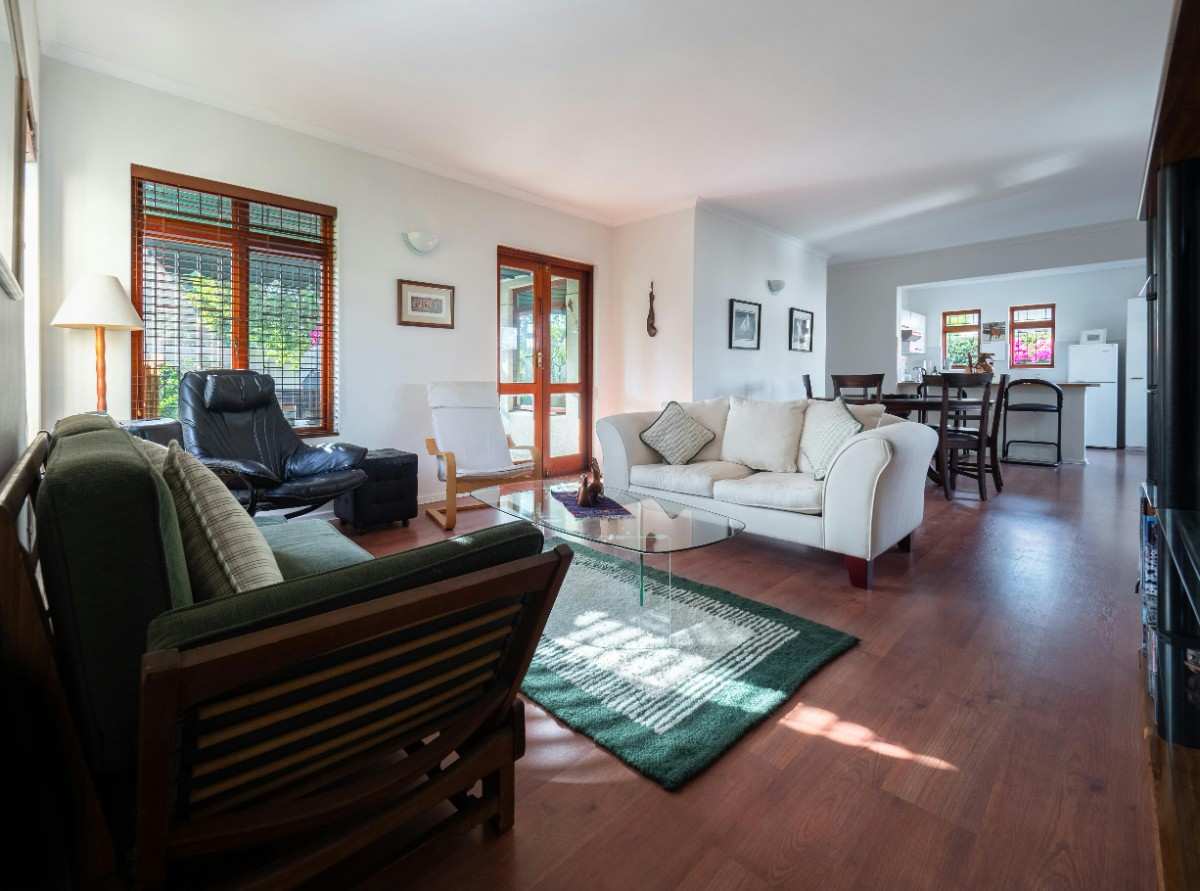 You are currently viewing Transforming Spaces with Smart Modular Furniture for Living Rooms